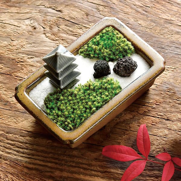 [ギフトに]苔庭園手作りキット：禅庭（ZEN GARDEN）三重塔