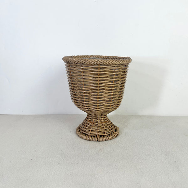 ガンセトカップMブラウン（KM796）直径17.5cm、高さ20.5cm（内径15.5cm）