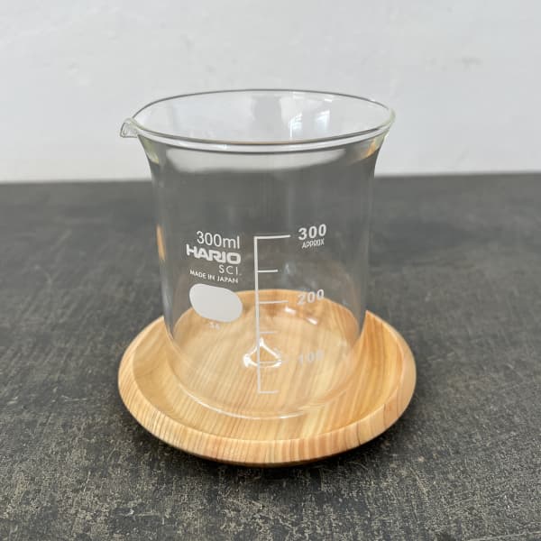 HARIO ビーカーの穴あき鉢 300ml 鉢皿付き（適応号数2.5～3号、直径7.8cm、高さ10.5cm）