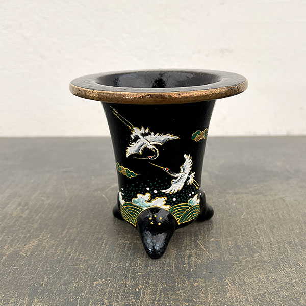 オモト鉢：錦鉢　鶴（つる）・黒【273160】／外径10.5cm（内径7.5cm）