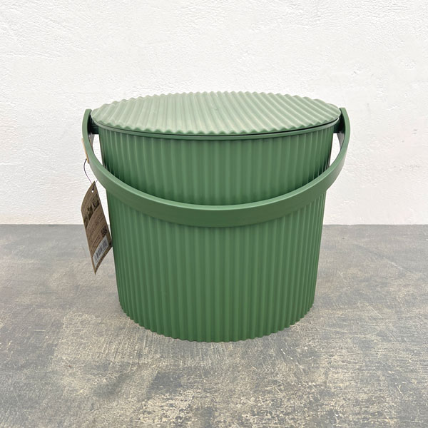 ガーデンツールバケット・フタ付き8リットルサイズ