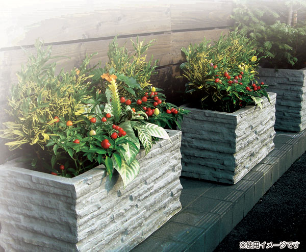 プランター3つ(コバ積みタイプ FRP製)