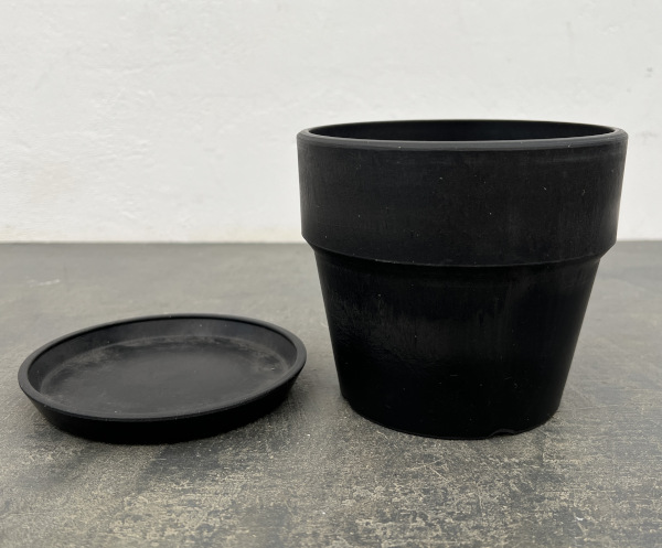 アーバンプランツポットソリッド（チャコール）直径13.5×高さ12.5cm　80997