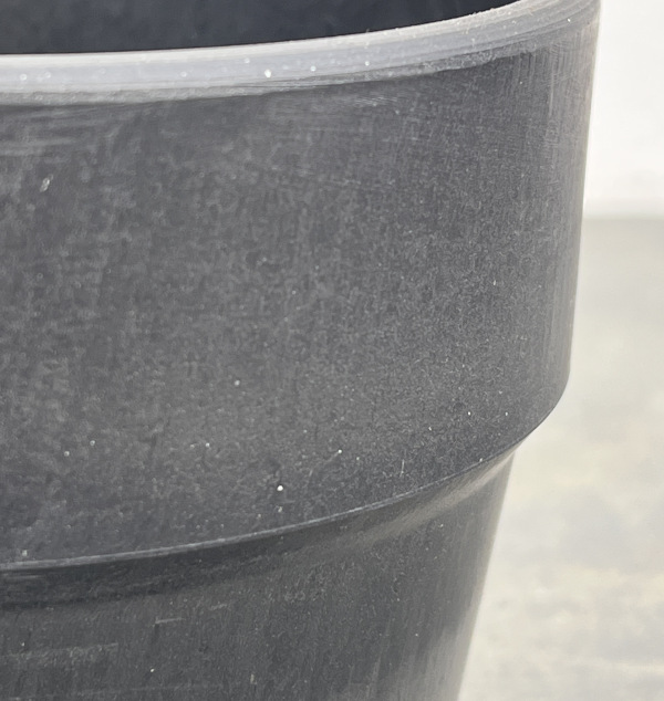 アーバンプランツポットソリッド（チャコール）直径13.5×高さ12.5cm　80997