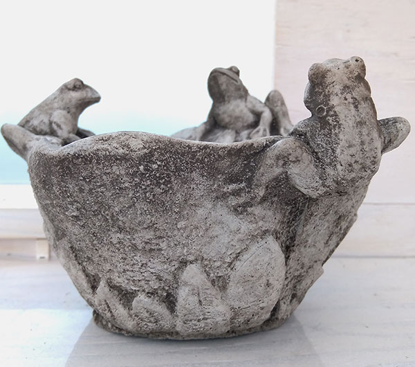 バードバス:スモールトリプルフロッグ(542)(直径20cm)