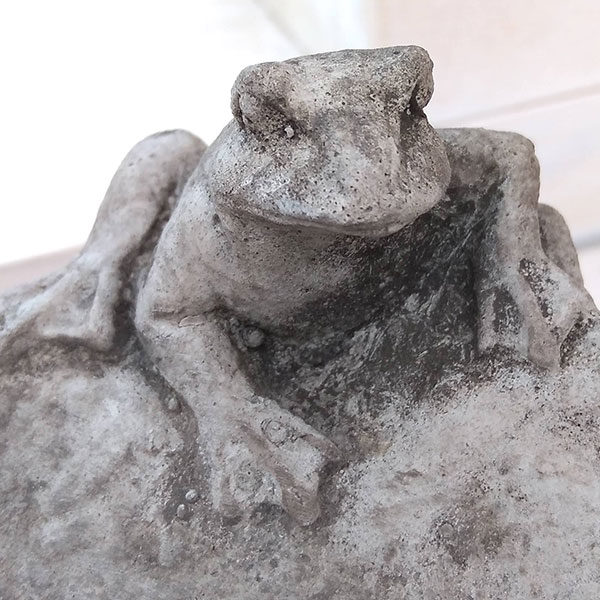 バードバス:スモールトリプルフロッグ(542)(直径20cm)