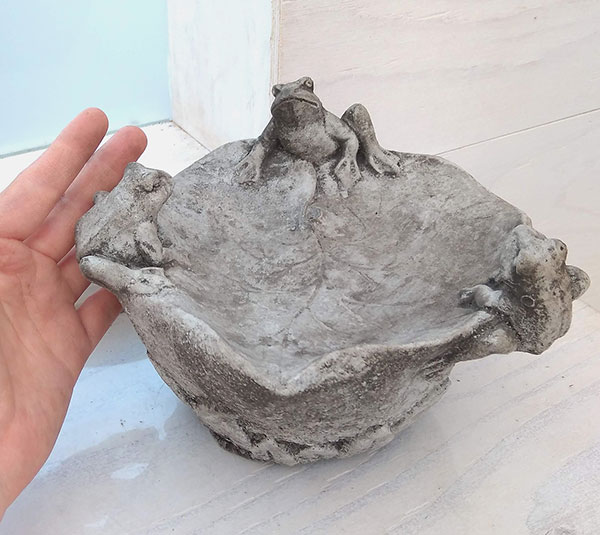 バードバス:スモールトリプルフロッグ(542)(直径20cm)