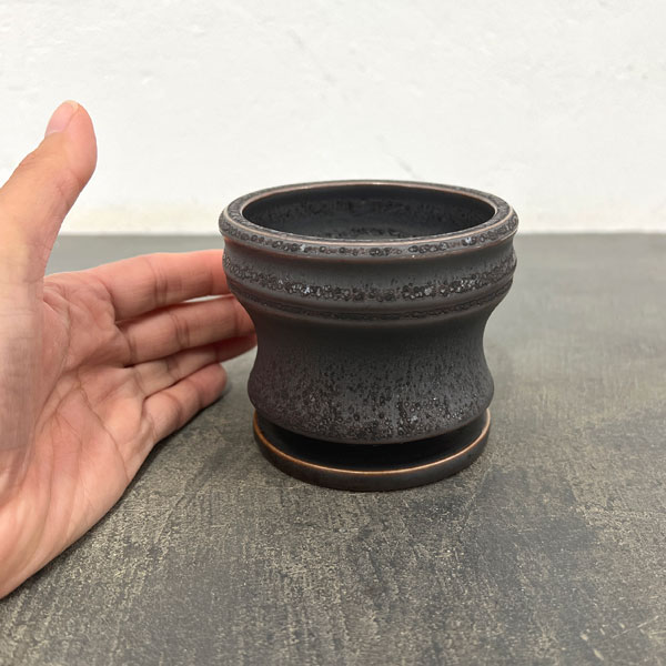 アロイ ポット アンド ソーサー：Sサイズ（直径9.0cm、高さ7.3cm）