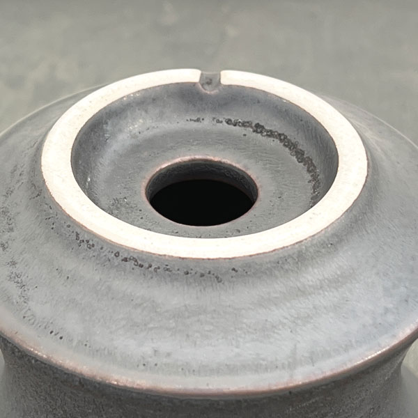 アロイ ポット アンド ソーサー:Mサイズ(直径11.7cm、高さ9.6cm)