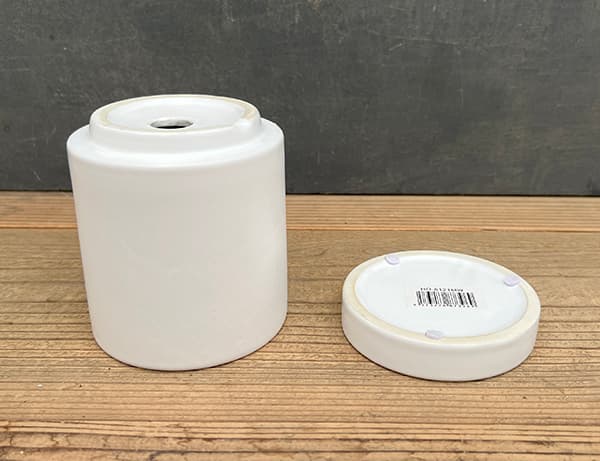 オスト シリンダー マットホワイト 10cm・皿付