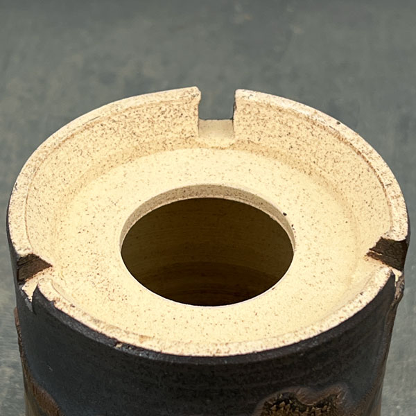 信楽焼き:金彩ラッパ型 3.5号(直径約11cm)