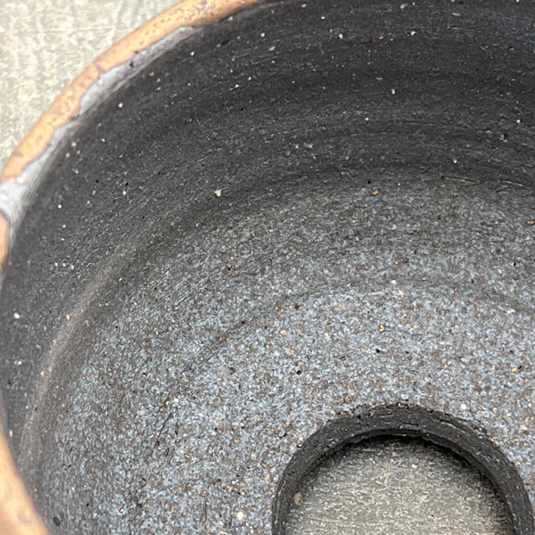 信楽焼き：金彩流し丸 M（直径約11.5cm）