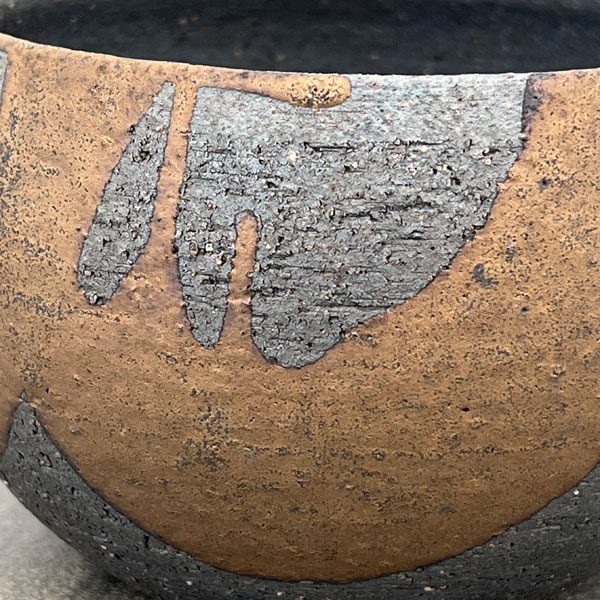 信楽焼き：金彩流し丸 M（直径約11.5cm）