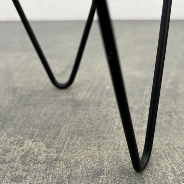 アイアンスタンドM（直径17cm、高さ21cm）