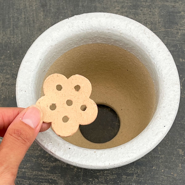 RAKU プランター 白 K-95（直径約12.5cm）・受け皿付き