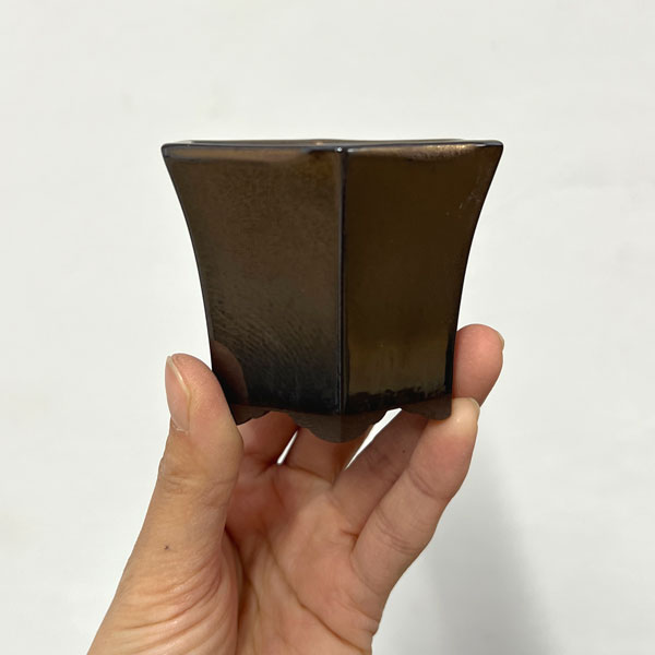 瀬戸焼盆栽鉢：ミニプランター ブロンズ 六角形（幅7cm、奥行8cm）