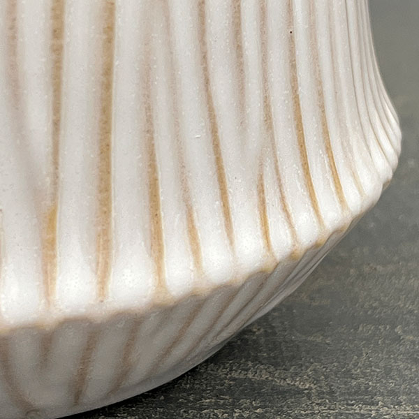 フラスタム ポット アンド ソーサー:Sサイズ(直径14cm、高さ11cm)