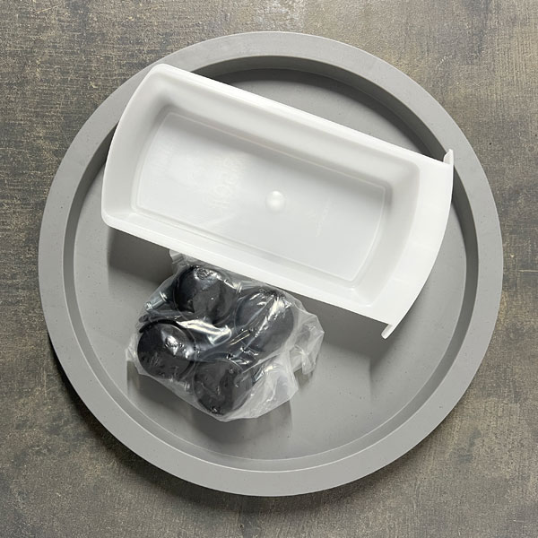 プラスチックトレイ（キャスター付き） 34cm（TPL002）