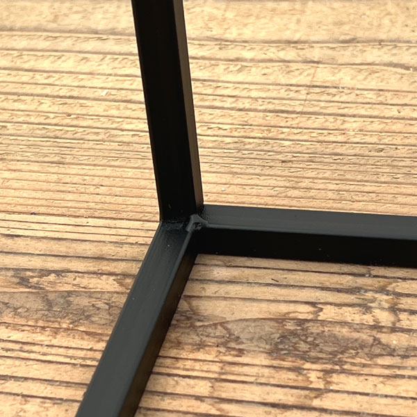 黒角花台ロー　Mサイズ（幅20cm、奥行20cm、高さ30cm）AFBK24-3S