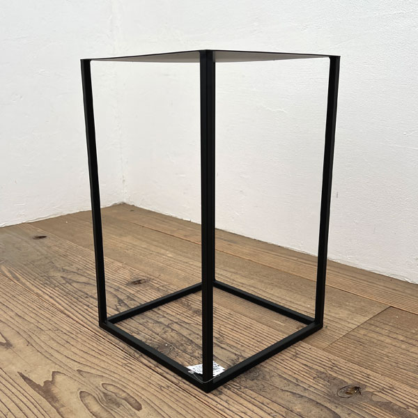 黒角花台ロー　Lサイズ（幅25cm、奥行25cm、高さ40cm）AFBK24-3S