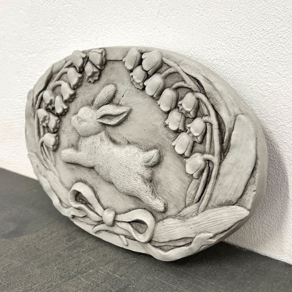 ガーデンプレートAラビットGY グレー／幅25cm（GFBPL07GY）