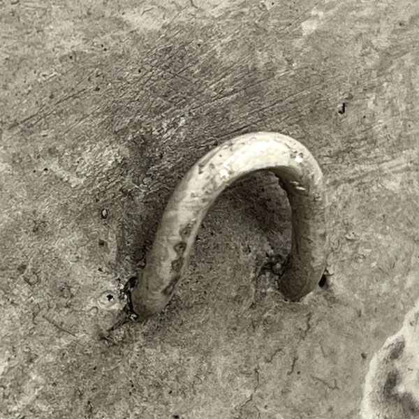 ガーデンプレートAラビットGY グレー／幅25cm（GFBPL07GY）