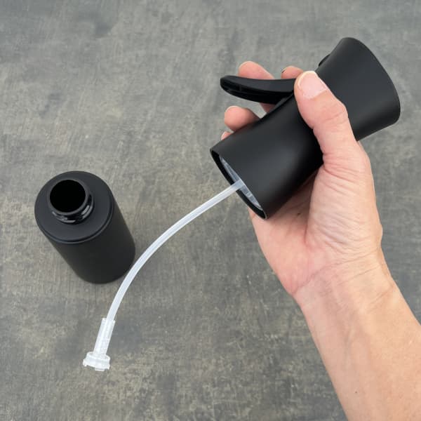 霧吹き：エアーミストワン・ブラック 250ml