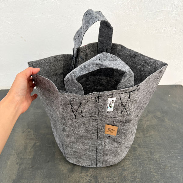 ルーツポーチ：グレー6ガロン・持手あり（幅=直径29cm、高さ36cm）