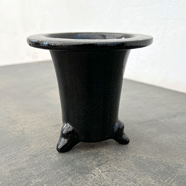 オモト鉢:黒鉢【260123】/外径12.4cm(内径9cm)