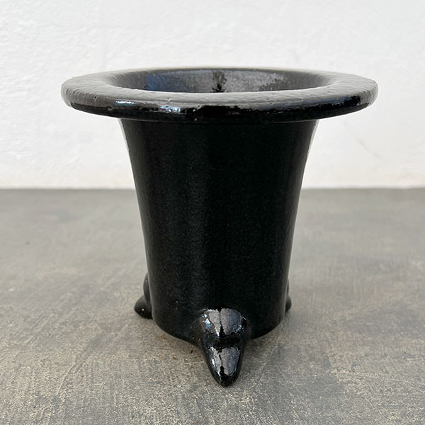 オモト鉢:黒鉢【260123】/外径12.4cm(内径9cm)