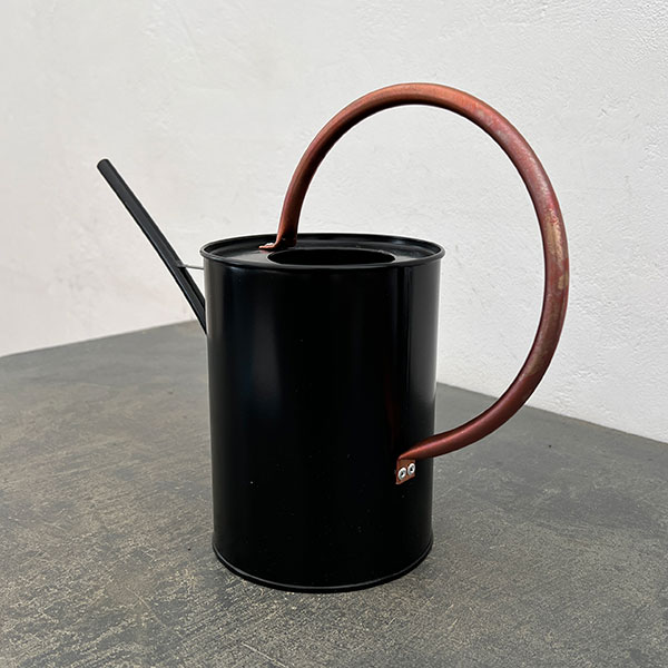 エッシャーデザイン：ジンク製ジョーロ・ブラック1.64リットル（ＴＧ362）