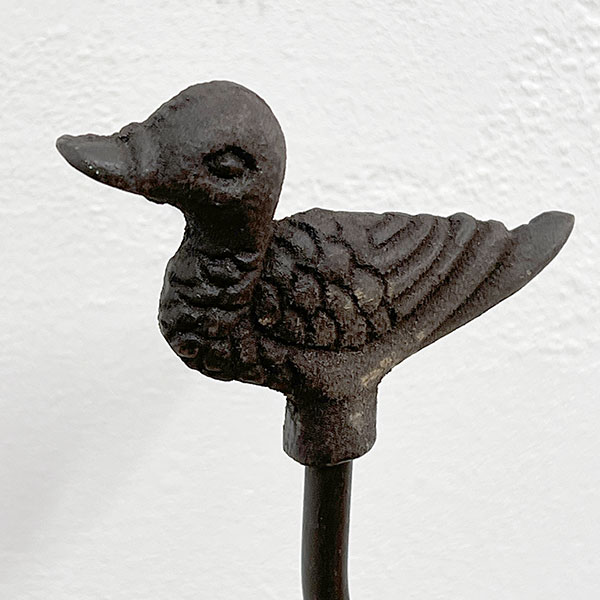 エッシャーデザイン　プランツサポートPY27：スパイラル あひる