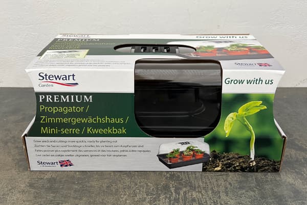 Stewartの無加温プロパゲーター(育苗器)