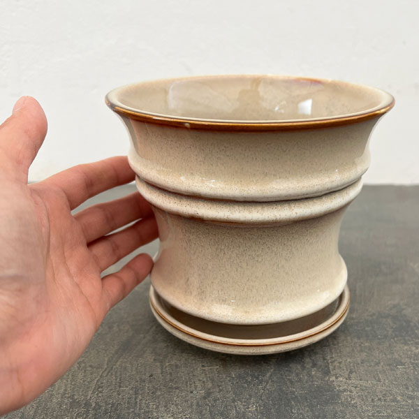 エルダ：白M（直径14cm・皿付）