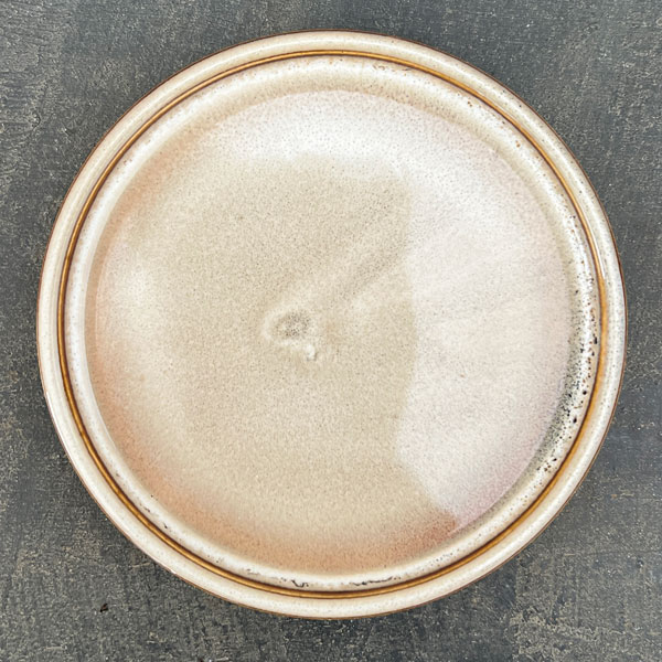 エルダ：白M（直径14cm・皿付）