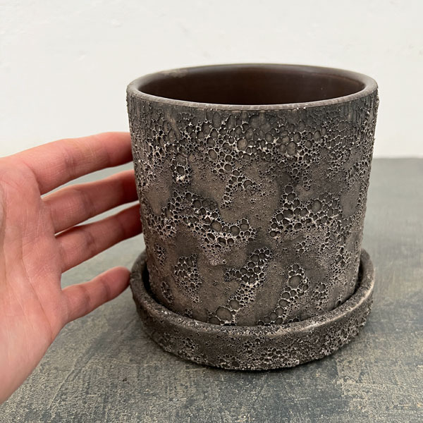 ジュリア：濃グレイM（直径10cm）・受け皿付