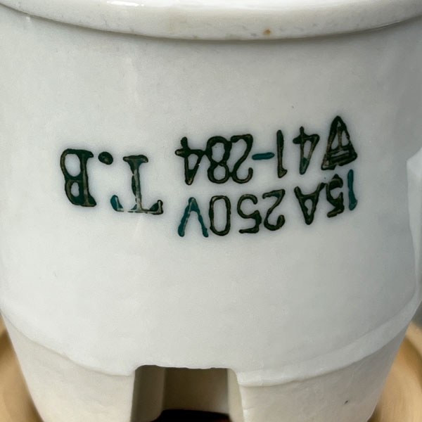 ソケットポットE36（直径8.5cm）・皿付き