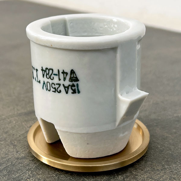 ソケットポットE36（直径8.5cm）・皿付き