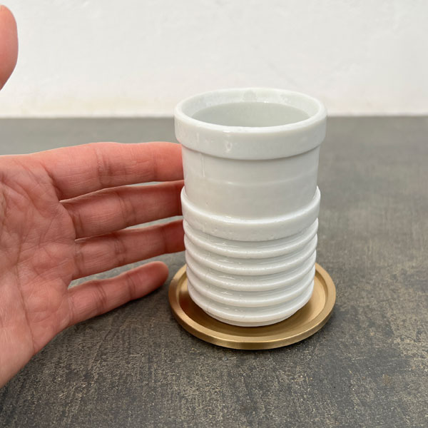 ソケットポットE26（直径5.8cm）・皿付き