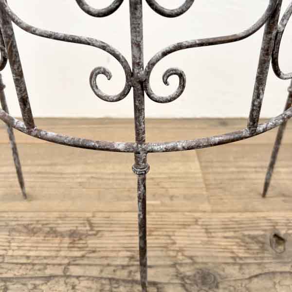 ハーフラウンドフェンスリリー（6072）