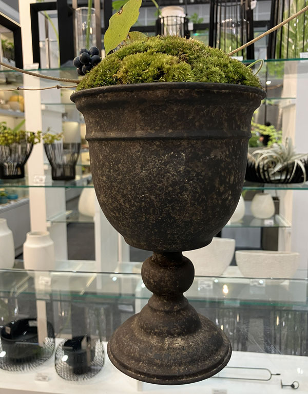 モニカ：カップ 黒（直径15.5cm／底穴なし）