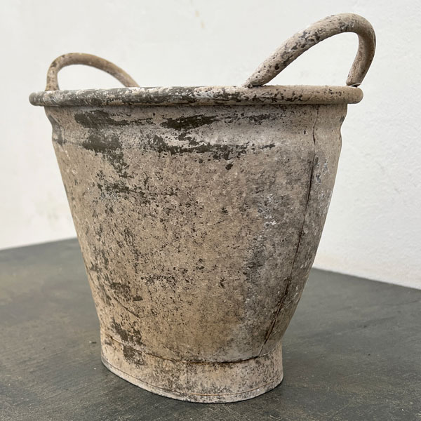 ミルヴァ：オーヴァルバケットS（幅26cm・奥行16cm／底穴なし）