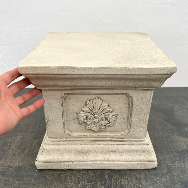 ボタニーフラワースタンド スクエア  ホワイト（GFB508WH）／25cm角、高さ22.5cm