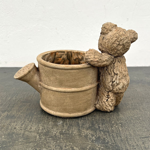 ヴィンテージベアーポットB　ジョウロ ブラウン（GR2609BR）幅22cm高さ17cm