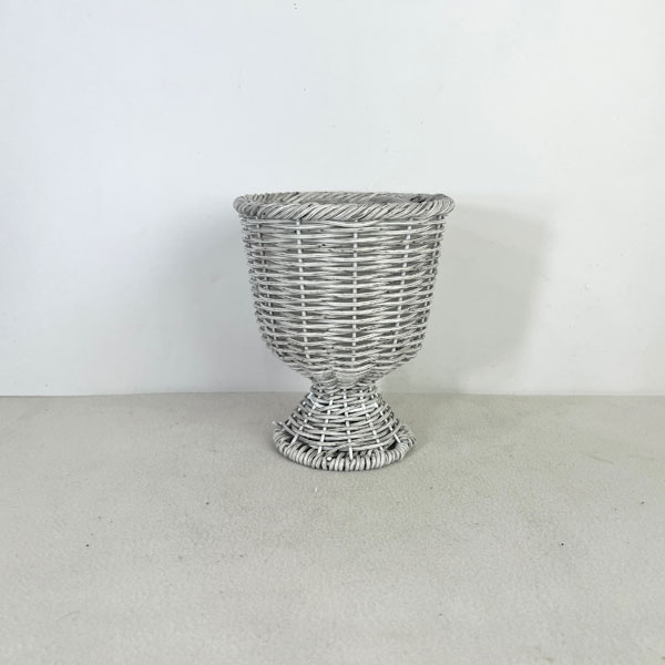 ガンセトカップSアンティークホワイト（KM793）直径13.5cm、高さ16cm（内径11.5cm）