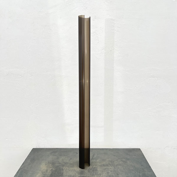 ねこの登り棒：ねこ型登り棒 （クリアブラック）L100ｃｍ（外寸：幅約8ｃｍ x 長さ100ｃｍ）