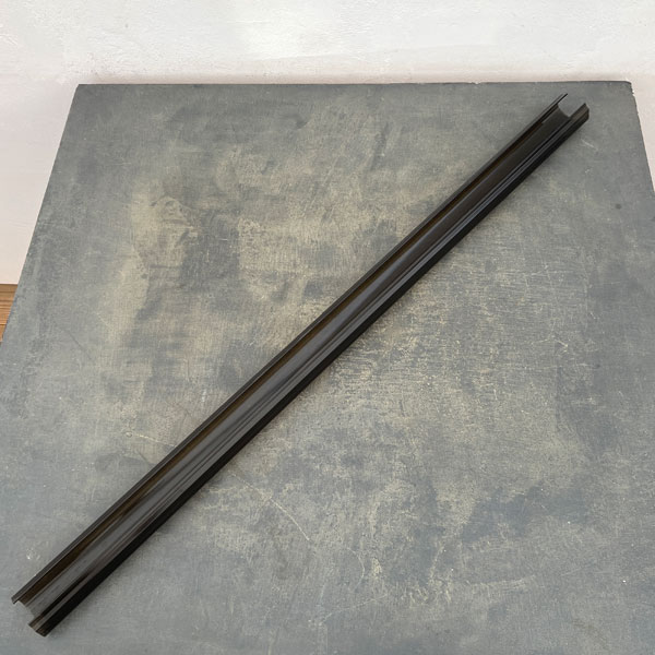 ねこの登り棒：ねこ型登り棒（クリアブラック） M100ｃｍ（外寸：幅約5.5ｃｍ x 長さ100ｃｍ）