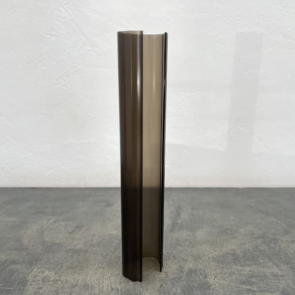 ねこの登り棒：ねこ型登り棒（クリアブラック） M30ｃｍ（外寸：幅約5.5cm x 長さ30cm）