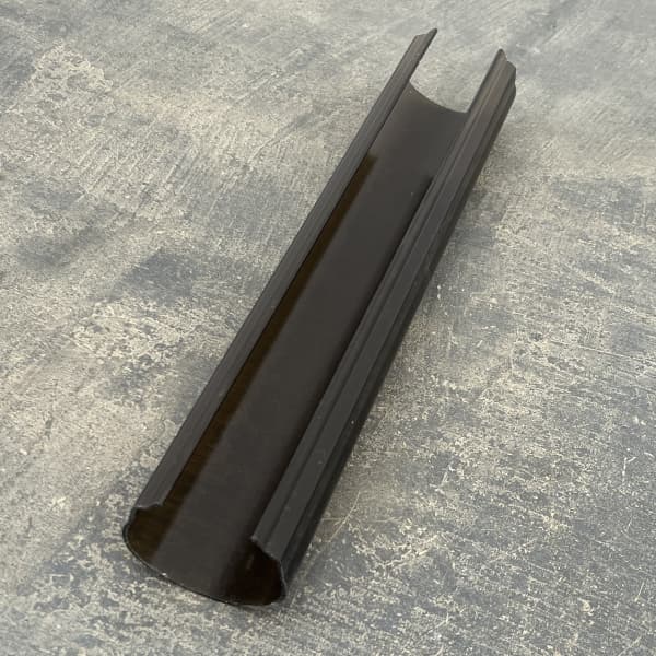 ねこの登り棒：ねこ型登り棒（クリアブラック） M30ｃｍ（外寸：幅約5.5cm x 長さ30cm）