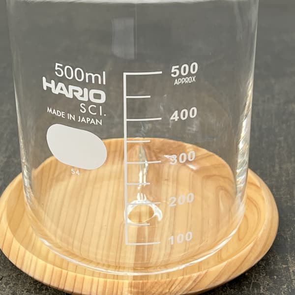 HARIO ビーカーの穴あき鉢 500ml 鉢皿付き（適応号数3号、直径9.2cm、高さ12.1cm）